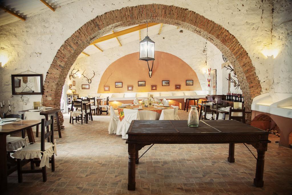 Alojamiento Rural Historico El Vaqueril Hotel Caceres Exterior photo